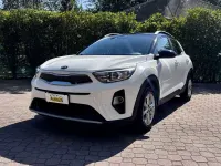 Usata Kia Stonic Style 101 CV (74 kW) 2018 Bianco SUV