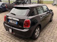 Usata Mini ONE 102 CV (75 kW) 2015 Nero Utilitaria