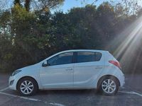 Usata Hyundai i20 Edition 85 CV (62 kW) 2014 Bianco Utilitaria