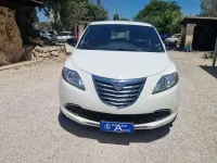 Usata Lancia Ypsilon Gold 69 CV (50 kW) 2015 Bianco Utilitaria