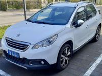 Usata Peugeot 2008 Allure 92 CV (67 kW) 2014 Bianco SUV
