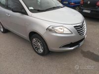 usata Lancia Ypsilon Ecochic metano-benzina