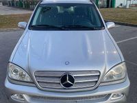 Usata Mercedes ML270 163 CV (119 kW) 2005 Argento SUV