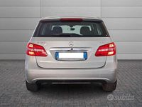 Usata Mercedes B180 Executive 109 CV (80 kW) 2013 Grigio Monovolume
