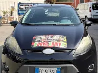 Usata Ford Fiesta 82 CV (60 kW) 2010 Nero Berlina