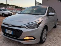 Usata Hyundai i20 GO! 75 CV (55 kW) 2016 Grigio Berlina