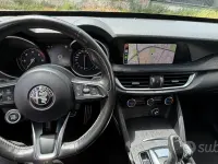 Usata Alfa Romeo Stelvio 190 CV (139 kW) 2021 Grigio SUV