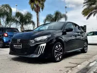 Usata Peugeot 208 Allure 101 CV (74 kW) 2025 Nero Utilitaria