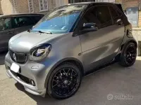 Usata Smart ForTwo Cabrio Brabus 90 CV (66 kW) 2019 Grigio Cabrio
