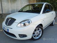 Usata Lancia Ypsilon 69 CV (50 kW) 2011 Bianco Utilitaria