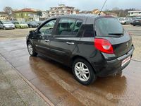 Usata Renault Clio II Dynamique 85 CV (62 kW) 2007 Nero Berlina
