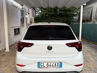 Usata VW Polo R-line 95 CV (69 kW) 2022 Bianco Utilitaria