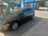 Usata Lancia Delta Gold 120 CV (88 kW) 2012 Grigio Utilitaria