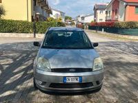 Usata Ford Fiesta 60 CV (44 kW) 2004 Utilitaria