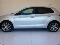 Usata VW Polo Style 95 CV (69 kW) 2023 Argento Berlina