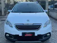 Usata Peugeot 2008 Allure 92 CV (67 kW) 2014 Bianco SUV