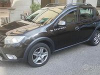 Usata Dacia Sandero Stepway 90 CV (66 kW) 2017 Nero Berlina