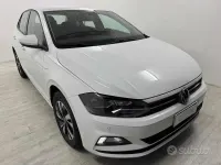 Usata VW Polo 80 CV (58 kW) 2021 Bianco Utilitaria
