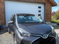 Usata Toyota Yaris Lounge 90 CV (66 kW) 2016 Nero Berlina