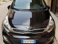 Usata Kia Rio 90 CV (66 kW) 2016 Nero Berlina