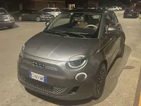 Usata Fiat 500e La Prima 42 kW (58 CV) 2021 Grigio Utilitaria
