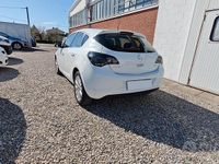 Occasion Opel Astra Cosmo 110 ch (80 kW) 2011 Blanc Berline