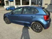 Usata VW Polo Comfortline 75 CV (55 kW) 2017 Blu/azzurro Berlina
