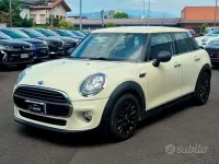Usata Mini One D 95 CV (69 kW) 2017 Bianco Utilitaria
