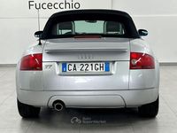 Usata Audi TT 150 CV (110 kW) 2003 Gray Cabrio