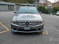 Usata Mercedes C220 Avantgarde 170 CV (125 kW) 2009 Grigio Berlina