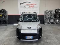 Begagnad Peugeot Bipper 70 HK (51 kW) 2009 Grå Minibuss