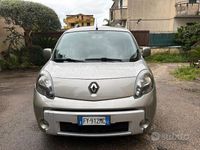 Usata Renault Kangoo 90 CV (66 kW) 2011 Grigio Monovolume