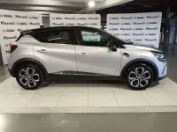 Usata Renault Captur Techno 145 CV (106 kW) 2023 Grigio SUV