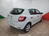 Usata Dacia Sandero Lauréate 90 CV (66 kW) 2016 Bianco Berlina