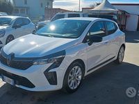 Usata Renault Clio V Evolution 100 CV (73 kW) 2024 Bianco Berlina