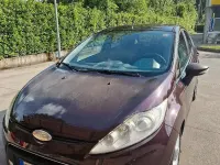 Usata Ford Fiesta Titanium 97 CV (71 kW) 2010 Rosso Berlina
