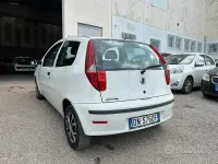 Usata Fiat Punto Classica 60 CV (44 kW) 2008 Bianco Utilitaria