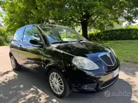Usata Lancia Ypsilon 60 CV (44 kW) 2008 Nero Utilitaria
