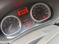 Käytetty Dacia Duster 107 HP (78 kW) 2011 Valkoinen Katumaasturi