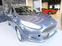 Usata Ford Fiesta 75 CV (55 kW) 2013 Blu Berlina
