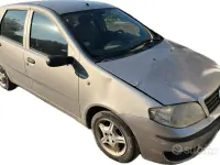 Usata Fiat Punto 69 CV (50 kW) 2004 Grigio Utilitaria