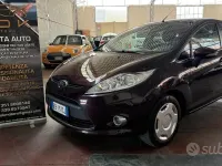 Usata Ford Fiesta Titanium 92 CV (67 kW) 2010 Marrone Berlina