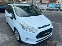 Usata Ford B-MAX Titanium 87 CV (63 kW) 2017 Bianco Monovolume