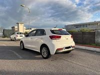 Usata Kia Rio Style 84 CV (61 kW) 2023 Bianco Berlina
