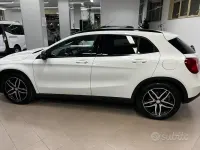 Usata Mercedes GLA200 Night 136 CV (100 kW) 2014 Bianco SUV