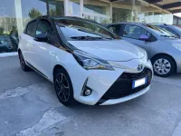 Usata Toyota Yaris Hybrid Edition 73 CV (53 kW) 2018 Madreperla Berlina