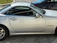 Usata Mercedes SLK200 163 CV (119 kW) 2001 Argento Cabrio