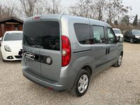 Usata Fiat Doblò 105 CV (77 kW) 2011 Grigio Monovolume