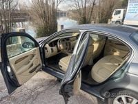 Usata Jaguar X-type 196 CV (144 kW) 2005 Grigio Berlina