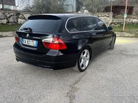 Usata BMW 330 231 CV (169 kW) 2006 Nero Berlina